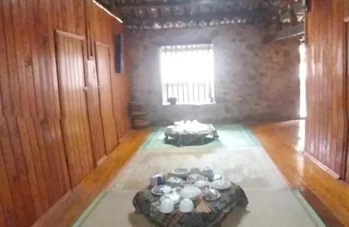 Trung Khanh House | Triệu hoan homestay nhà sàn cổ tại làng đá cổ Khuổi ky
