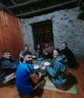 Trung Khanh House | Triệu hoan homestay nhà sàn cổ
