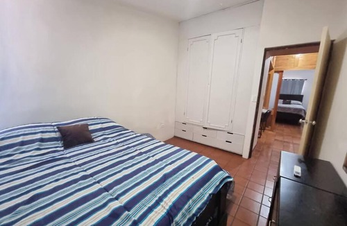 Monterrey Apartment | U 2tvs/LAVADORA/PATIO/10 CAMAS DOBLES/WIFI/3CLIMAS Garza Sada