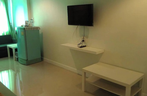 Saen Suk Hotel | UJ Apartment