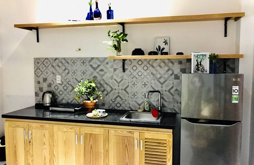 Hai Chau Apartment | URI HOUSE 1 - Triple apt - 5' drive MY KHE/5' walk HAN RIVER
