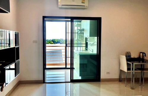 Tha Sala Hotel | V-twin Condo Donjan