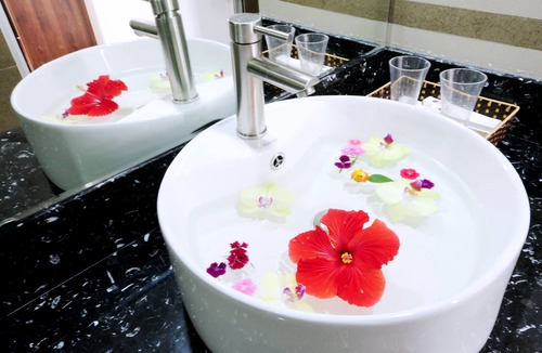 Đong Thanh Hotel | Van Giang Hotel