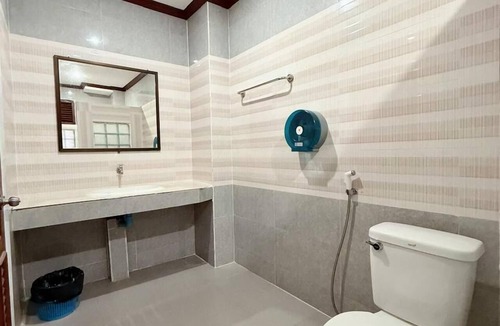 Vang Vieng Hotel | Vangvieng Sisavang Mountain View Hotel