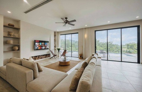 Soc Son Villa | Velia Villa Sóc Sơn
