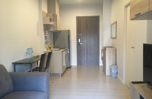 Huai Khwang Condo | Very well-maintained and Self-contained 1bedroom apartment near Thonglor