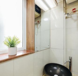 Hang Bai Apartment | VietHOME- The Rooftop w Garden - 4 guests - Lift