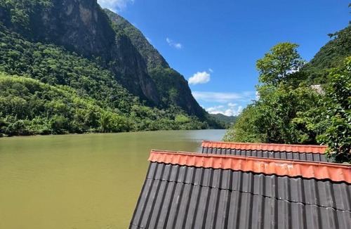 Nong Khiaw Apartment | Views Backpackers Hostel