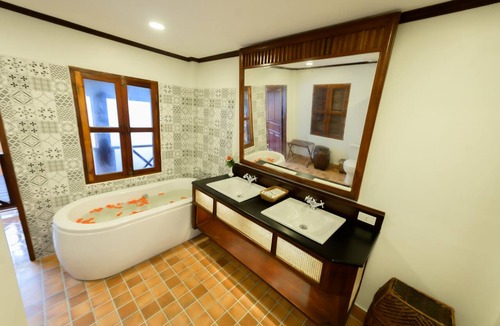 Luang Prabang Hotel | Villa Deux Rivieres