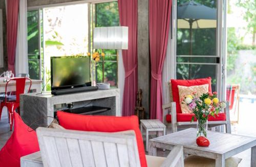 Takua Pa Villa | VILLA FLORA - North Phuket, Naiyang Beach area