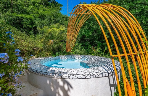 Isla Navidad Apartment | Villa Heliconia | 1BR/1BA La Culebra, near ocean, private pool, patio, WiFi