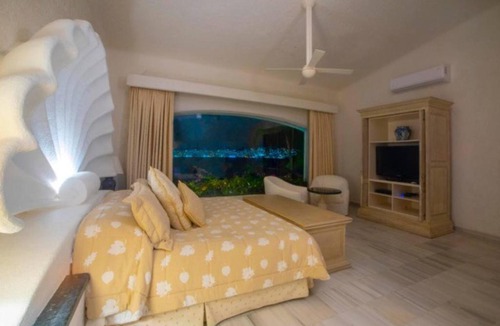 Las Brisas Villa | Villa Las Brisas 7 BR, amazing views & staff included