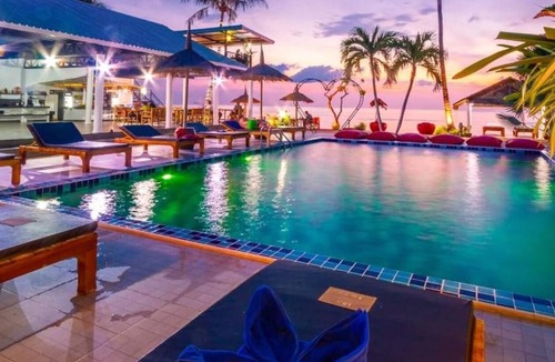 Ko Lanta Villa | Villa - Sleeps 8 - Terrace - Beach Close