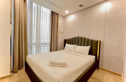 Hang Xanh Apartment | Vinhome central Park Luxary House At Landmark 81
