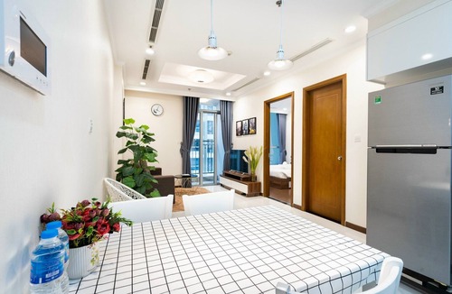Hang Xanh Apartment | Vinhomes Central Park Apartment