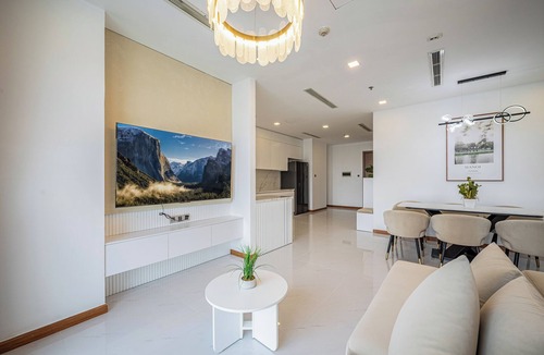 Hang Xanh Apartment | Vinhomes Central Park Apartment