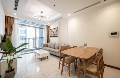 Hang Xanh Apartment | Vinhomes Central Park