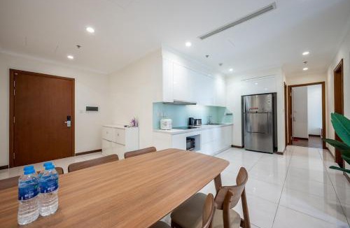 Hang Xanh Apartment | Vinhomes Central Park
