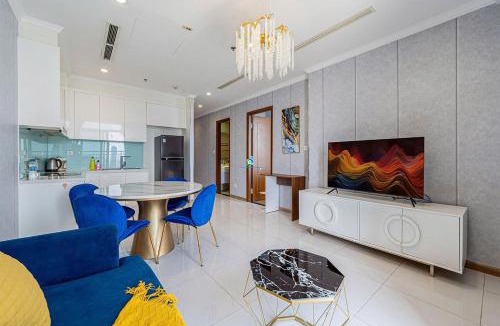 Hang Xanh Apartment | Vinhomes Urban Oasis