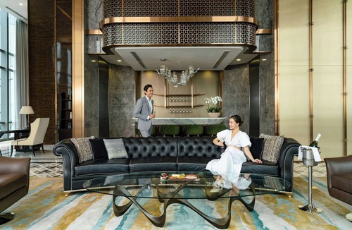Hang Xanh Hotel | Vinpearl Landmark 81, Autograph Collection