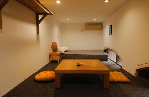 Hang Bai Apartment | Vintage House in Central of Old Quarter 2 Bedrooms with Healing Vibe
