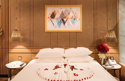 Tran Phu Beach Hotel | Virgo Five Stars Nha Trang - Man Ocean