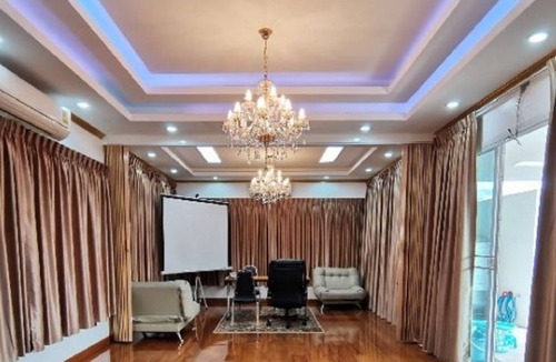 Thanon Nakhon Chai Si Hotel | Wellness Mansion Hotel