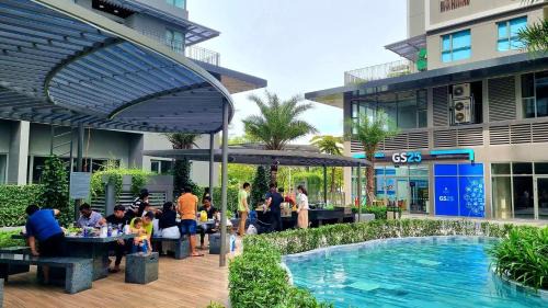 Binh Chanh Apartment | West Gate Park
