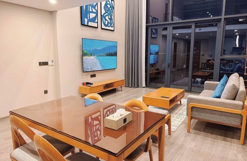 Tay Ho Condo | West Lake view Loft Duplex/Studio 5 minutes to Lotte World