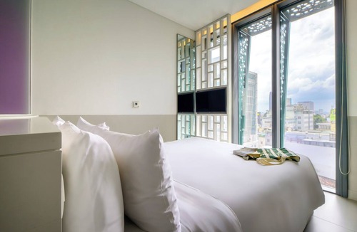 Hai Phong Hotel | Wink Hai Phong Centre, Unscripted by Hyatt - 24 Hours stay
