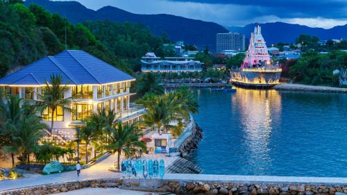 Nha Trang Resort | World Tea Resort Nha Trang - Formerly by Paradise Resort
