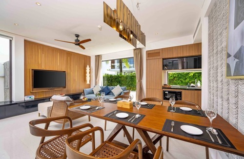 Dien Duong Apartment | Wyndhoian Beachfront Villas