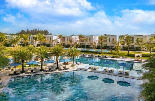 Dien Duong Apartment | Wyndhoian Beachfront Villas