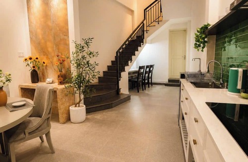 Hai Chau Bed & Breakfast | YA Apartment – 4BR, 5 Beds, Full Amenities