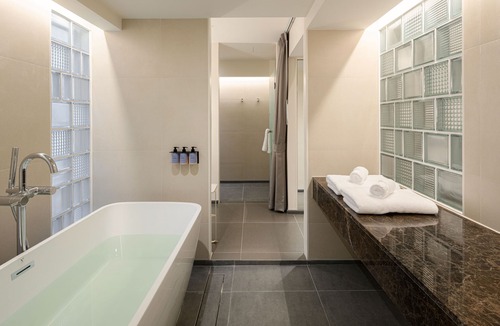 Dusit Hotel | YANH Ratchawat Hotel