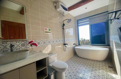 Ham Ninh Apartment | YOUR HOME - Sun by the sea at the East quite side