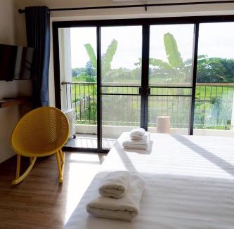 Bung Khong Long Hotel | Zenery Lake Resort