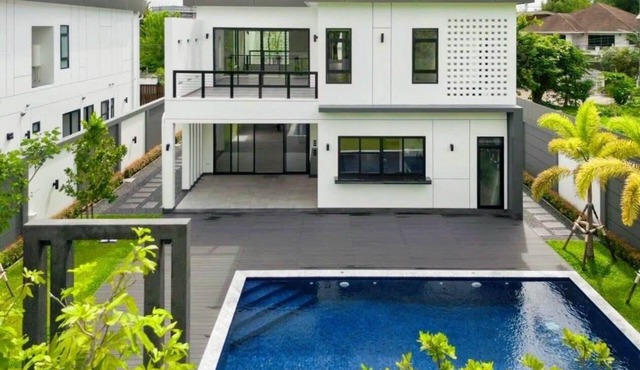 วิลลาพร้อมสระว่ายน้ำ 4 ห้องนอน 4 ห้องน้ำ พร้อมสิ่งอำนวยความสะดวก