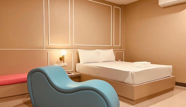 โรงแรมในฝัน in Chon Buri