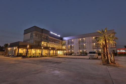 โรงแรม เดอะโมเดล การ์เด้น in Yasothon