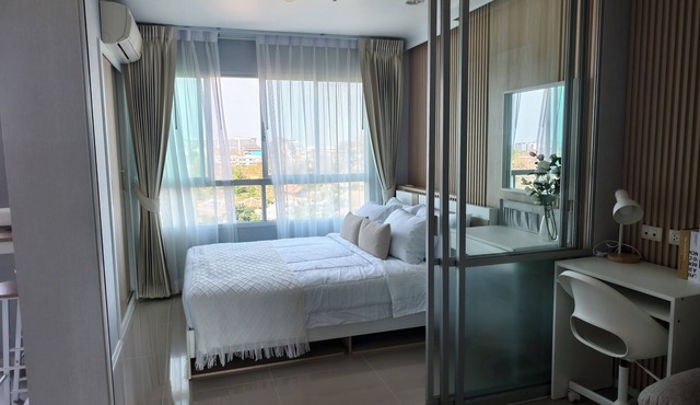 1-bedroom side sea view 5mins to terminal 21 and Pattaya beach free wifi