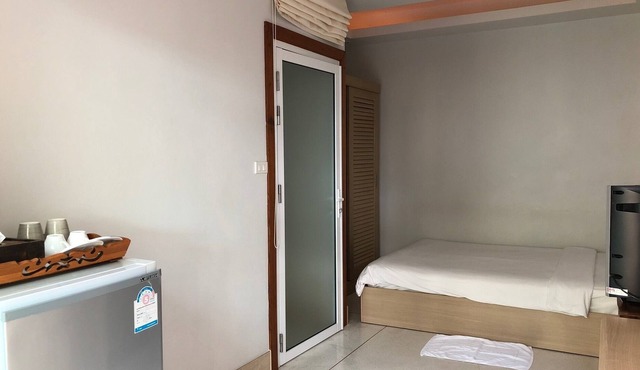 1 standard room B1 only 50 meters from Kata beach