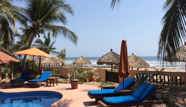 1BR. Beachfront Bliss - Troncones - Perfect for Two - on the beach in Troncones