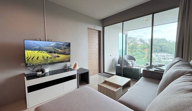 2BR Apartment Pool Gym 1km to Karon Beach in Tambon Karon