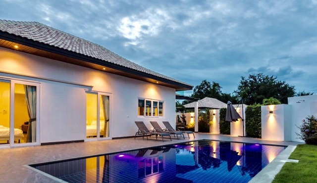 3 bed pool villa Hua Hin Thailand