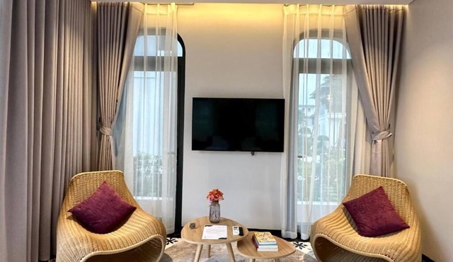 3B Luxury Villa in Van Don, Ha Long - Sea View - 5 min to the beach