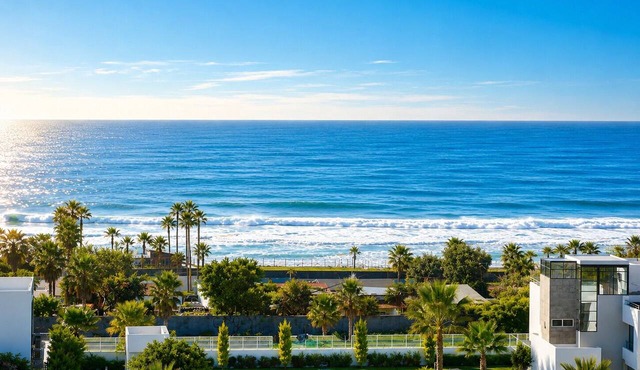 3BR Oceanview Penthouse, AC, Sleep 8, Gated, Pool, Playground, BBQ, Security24-7 in Rosarito