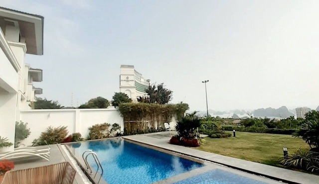 4-bedroom villa in FLC Ha long golf and resort, View Bay , CIty and golf