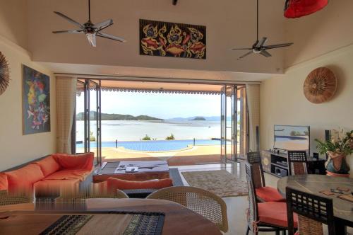 5 Bedroom Seafront Villa Phangan SDV231-By Samui Dream Villas in Srithanu