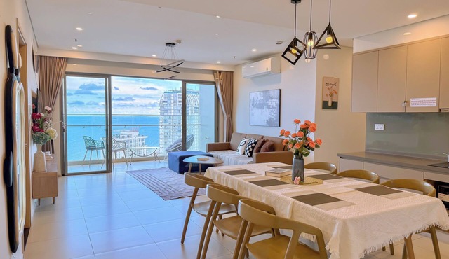 5 minute walk to the beach - Apartment with Sea View - Bathtub - Free pool